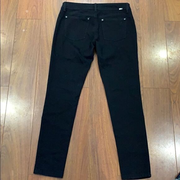 DL1961 Emma Legging in Onyx Size 29. Gently Worn. - Picture 6 of 7